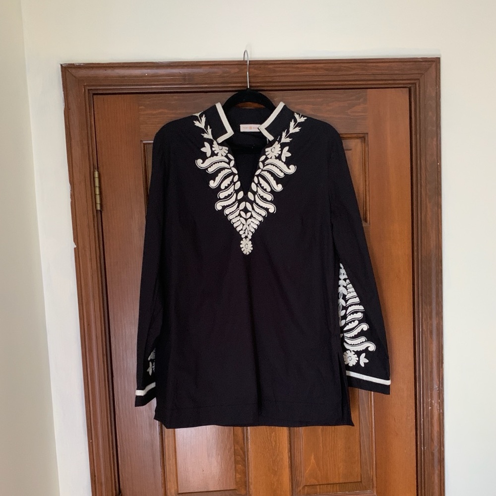 NWT Tory Burch Pearl Embroidered Tory Tunic Black
